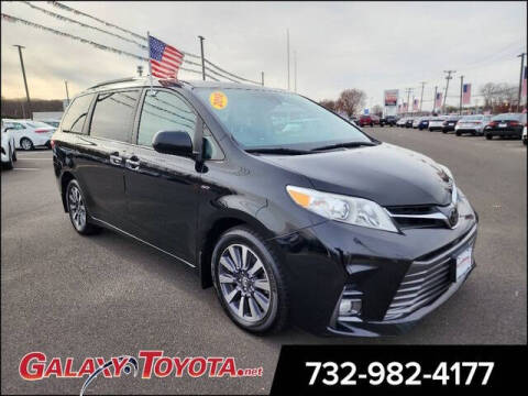 2018 Toyota Sienna XLE Premium 7-Passenger