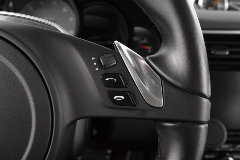 2015 Porsche 911 Carrera 4S