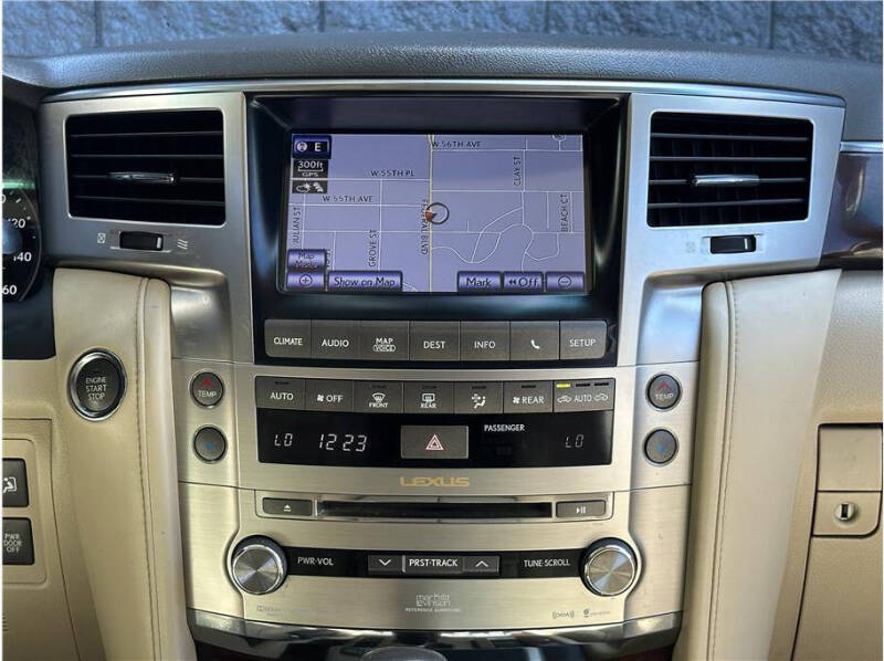 2013 Lexus LX 570