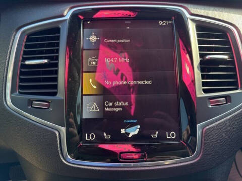 2022 Volvo XC90 T5 Momentum