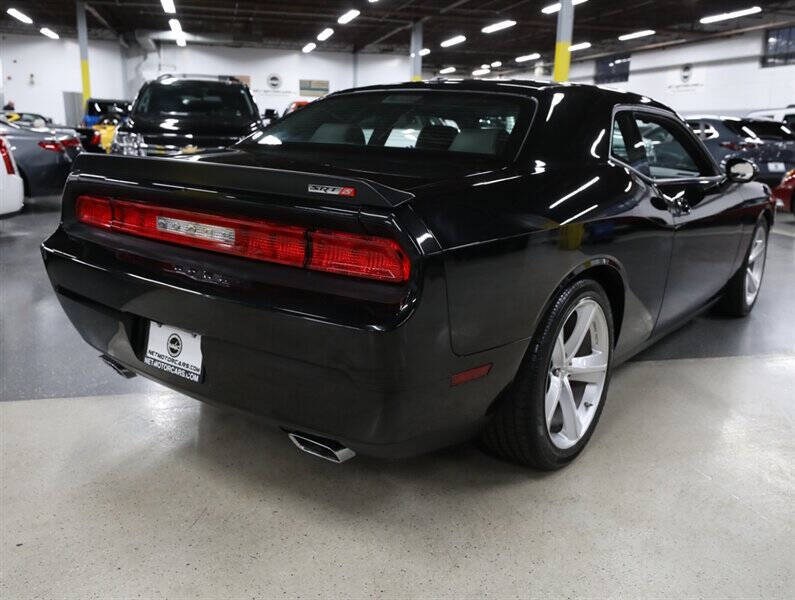 2009 Dodge Challenger SRT8