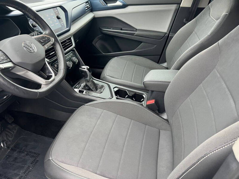 2024 Volkswagen Taos SE