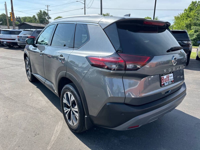 2021 Nissan Rogue SV