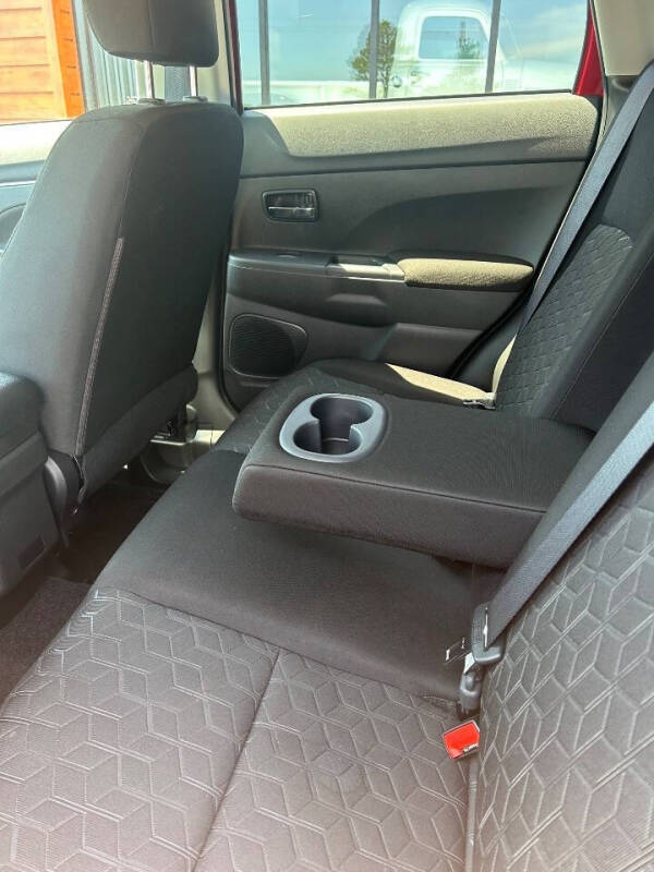 2022 Mitsubishi Outlander Sport ES