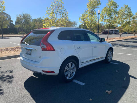 2016 Volvo XC60 T5 Premier