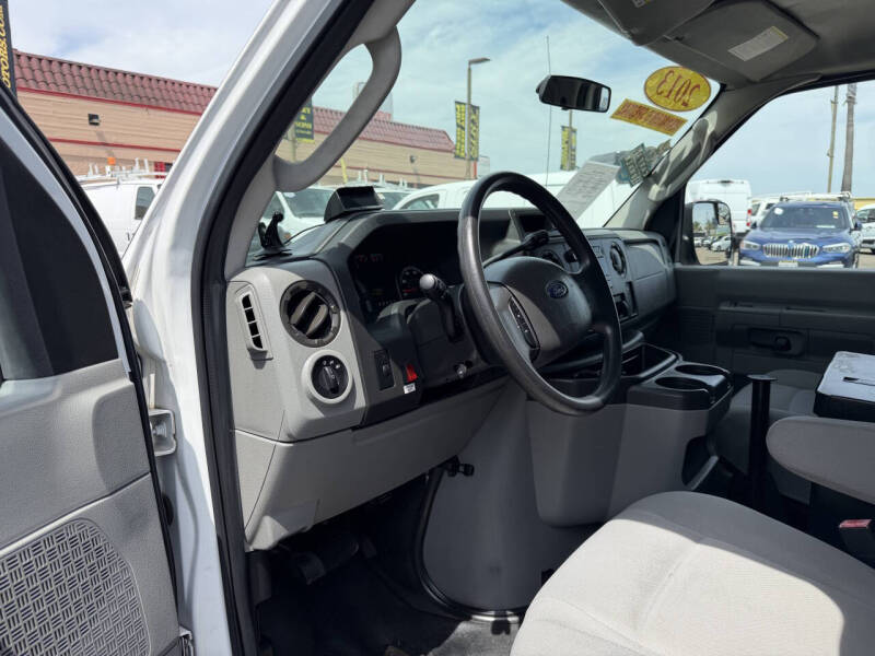 2013 Ford E-Series E-150