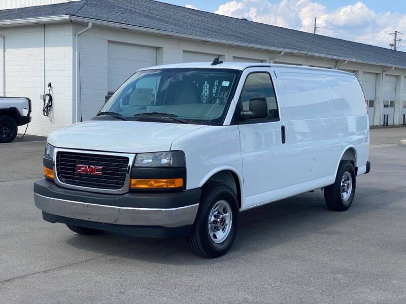 2025 GMC Savana 2500