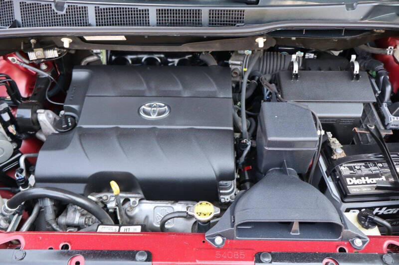 2013 Toyota Sienna Limited 7-Passenger