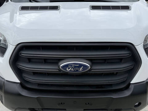 2022 Ford Transit 250