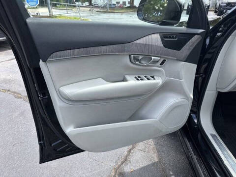 2023 Volvo XC90 Recharge T8 Plus Bright Theme 6P