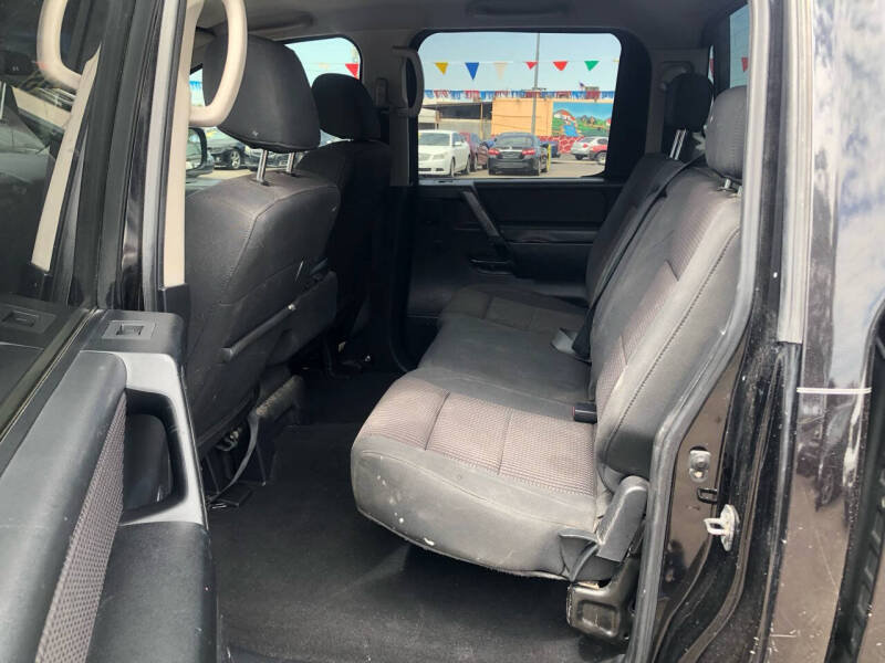 2009 Nissan Titan SE