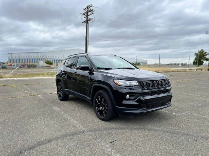 2023 Jeep Compass Altitude