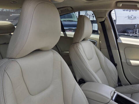 2013 Volvo S60 T5 Premier Plus