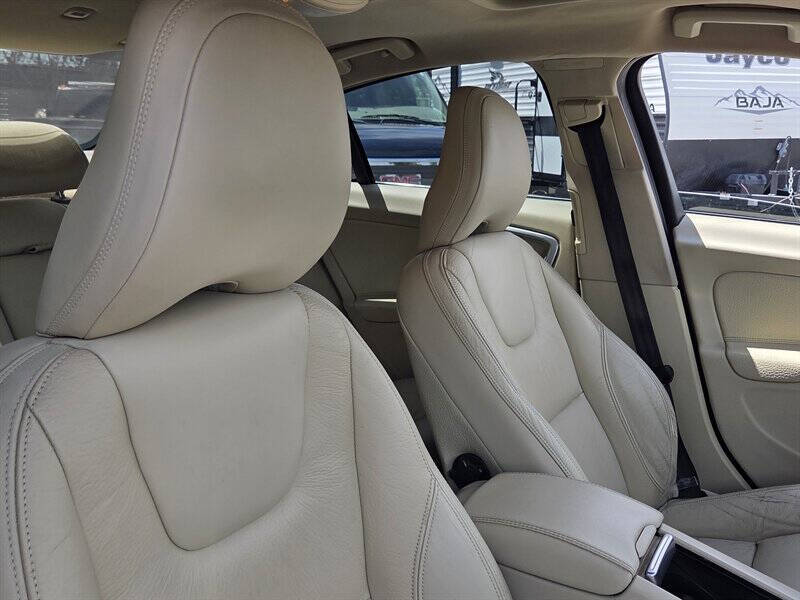 2013 Volvo S60 T5 Premier Plus