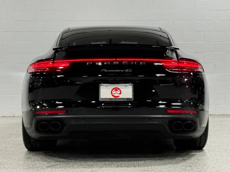 2018 Porsche Panamera 4S