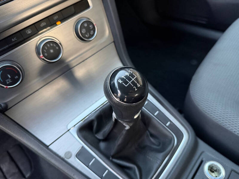 2015 Volkswagen Golf TSI S