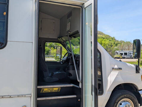 2007 Ford E-Series E-450 SD