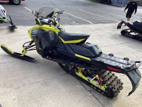 2022 Ski-Doo Renegade® X® Rotax&#