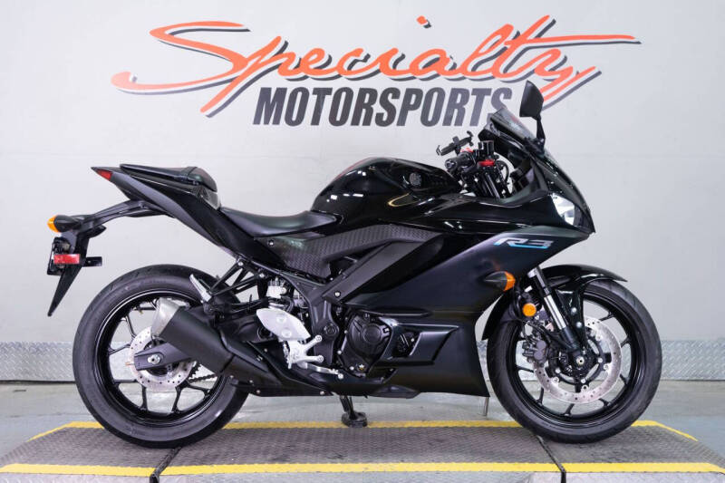2023 Yamaha YZF-R3 ABS