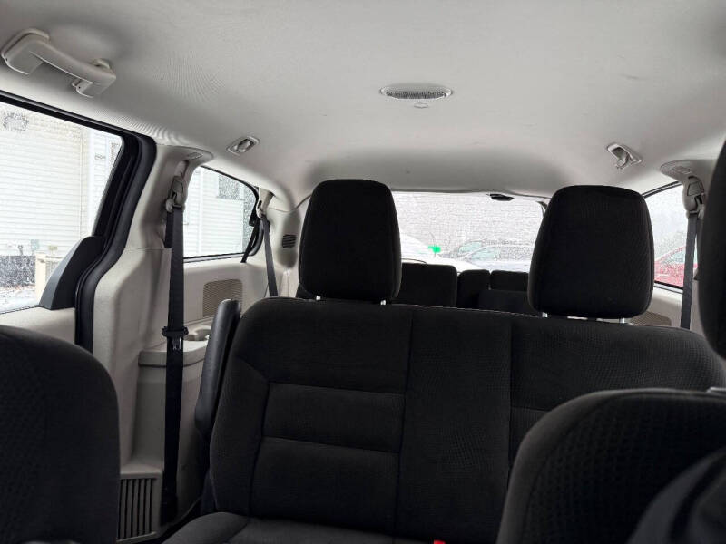 2015 Dodge Grand Caravan American Value Package