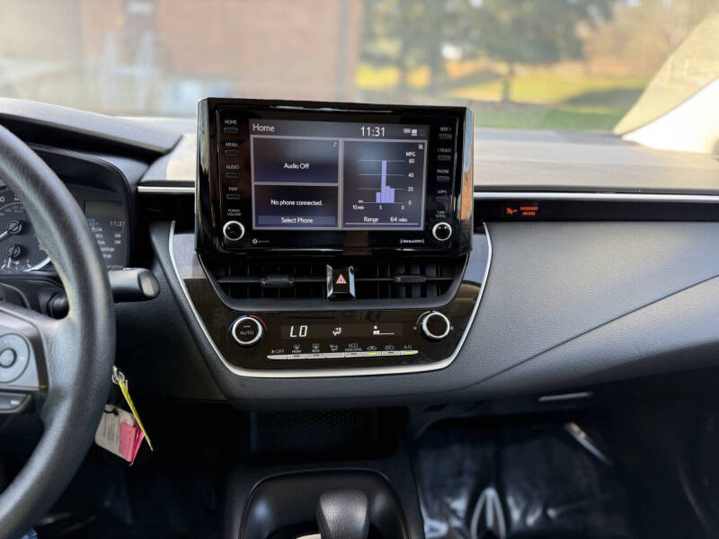 2022 Toyota Corolla LE