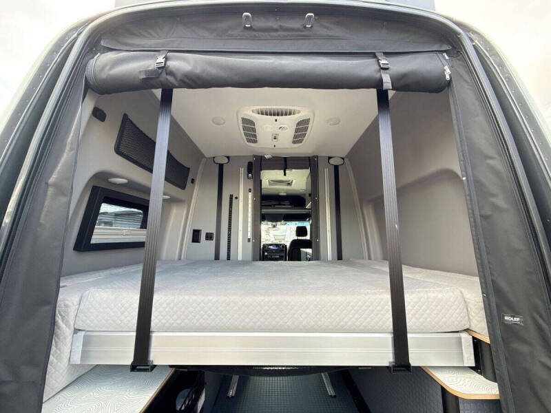 2025 Mercedes-Benz Sprinter