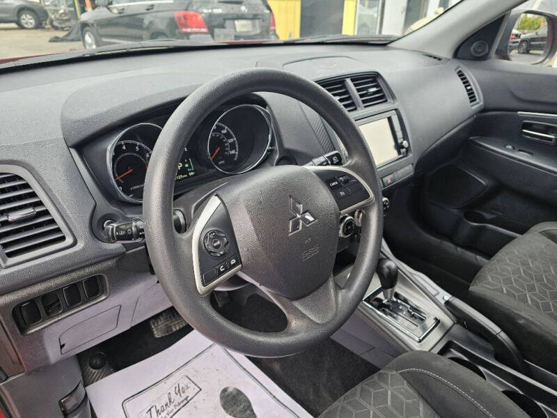 2023 Mitsubishi Outlander Sport SE