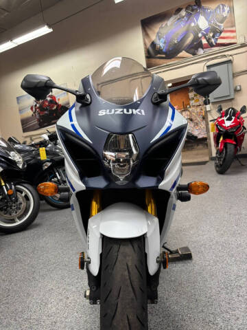 2023 Suzuki GSX-R1000