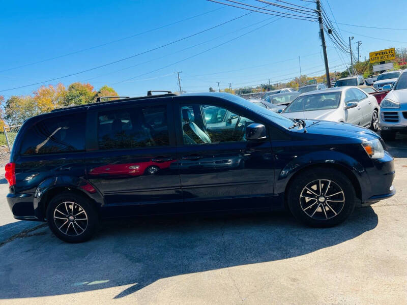 2017 Dodge Grand Caravan GT photo 6