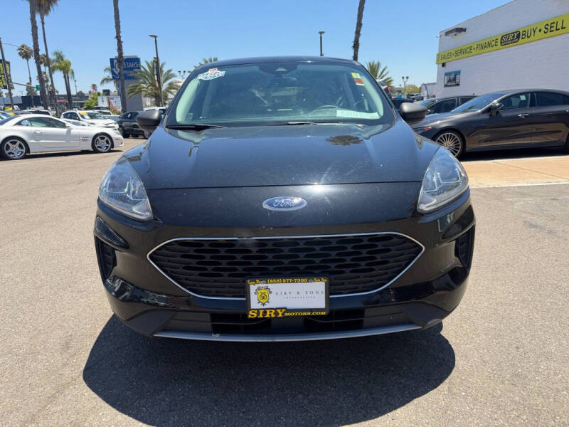 2022 Ford Escape Hybrid SE