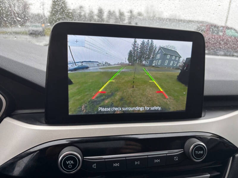 2020 Ford Escape SE