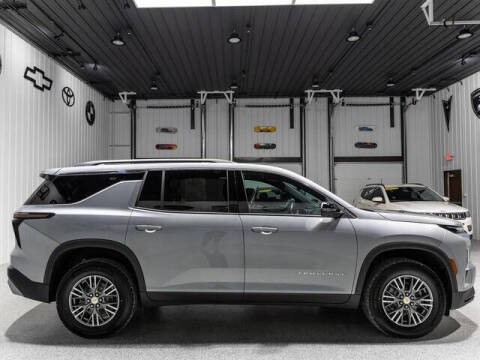 2024 Chevrolet Traverse LT