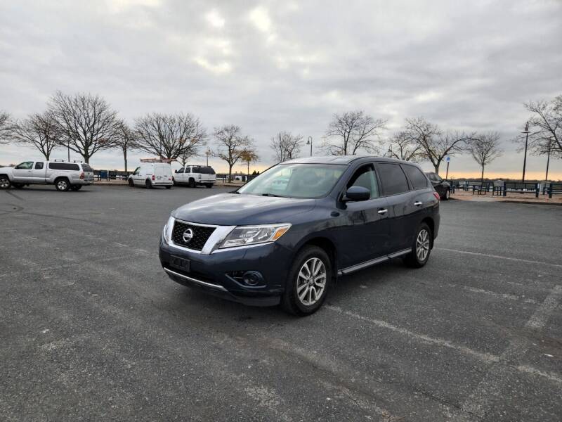 2014 Nissan Pathfinder for sale at BH Auto Group in Brooklyn NY