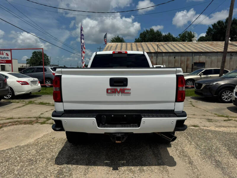 2015 GMC Sierra 2500HD Denali