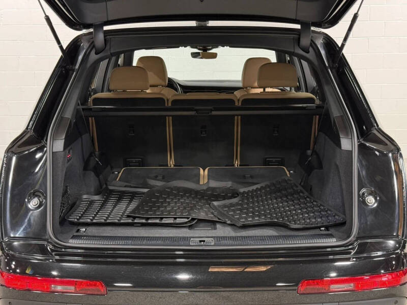 2022 Audi Q7 quattro Premium Plus 55 TFSI