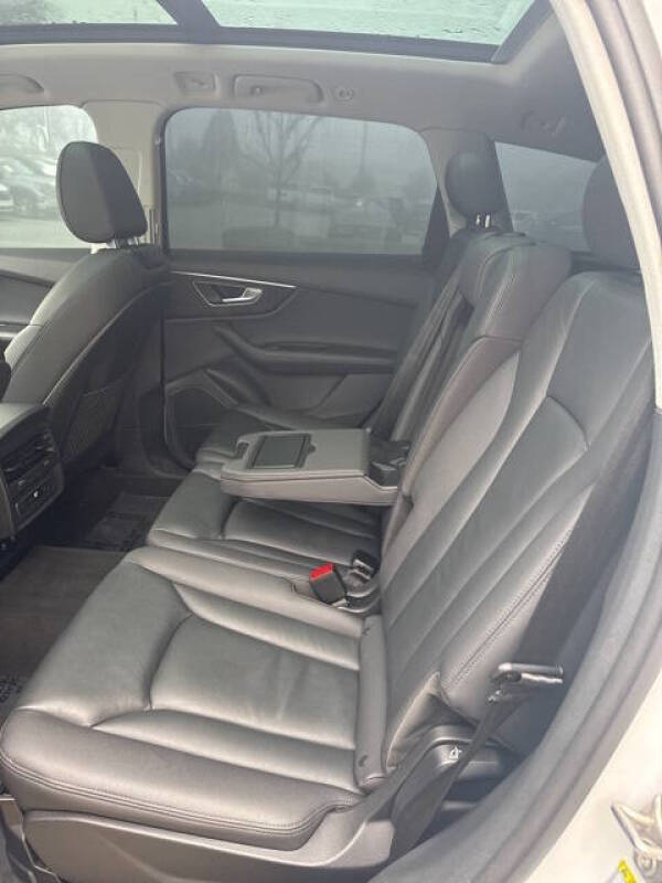 2023 Audi Q7 quattro Premium Plus 55 TFSI