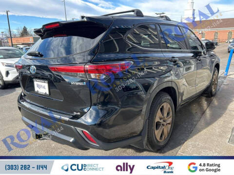 2023 Toyota Highlander Hybrid Bronze Edition