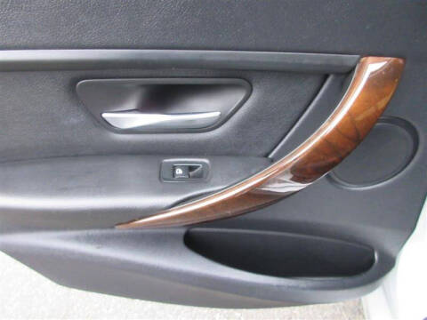 2015 BMW 3 Series 328i