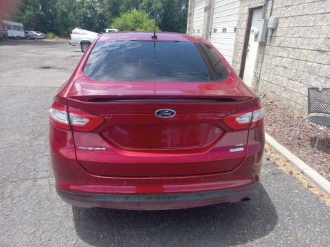 2016 Ford Fusion SE