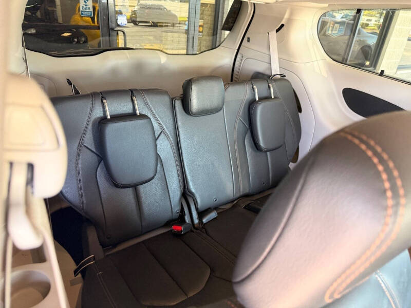 2019 Chrysler Pacifica Touring L 35th Anniversary