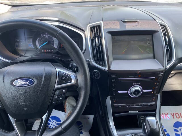 2018 Ford Edge Titanium