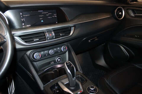 2022 Alfa Romeo Stelvio Ti