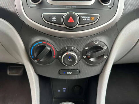 2015 Hyundai Accent GS