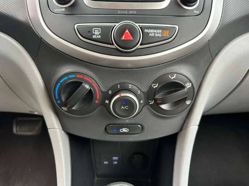 2015 Hyundai Accent GS