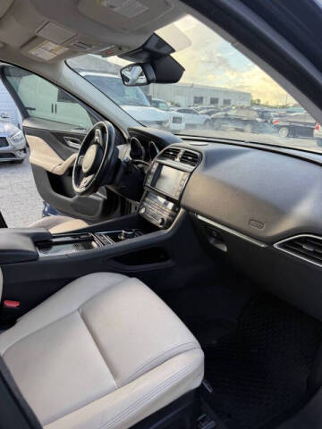 2018 Jaguar F-PACE 25t Premium