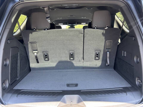 2025 Chevrolet Tahoe LS