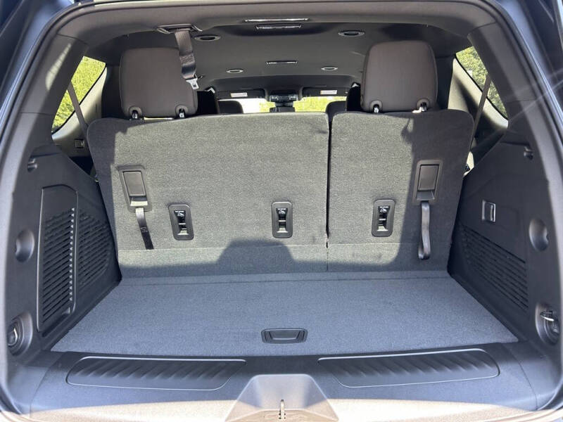 2025 Chevrolet Tahoe LS