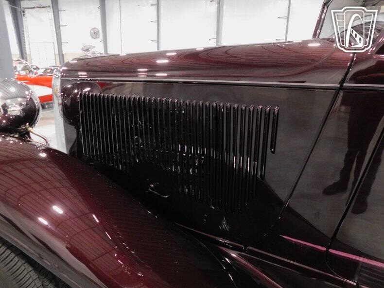 1932 Plymouth Sedan