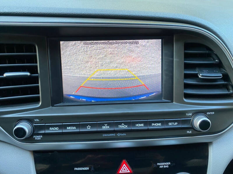 2019 Hyundai Elantra SEL