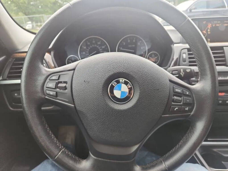2015 BMW 3 Series 320i